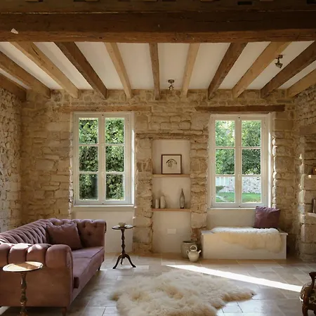La Petite Noble Villa Commentry